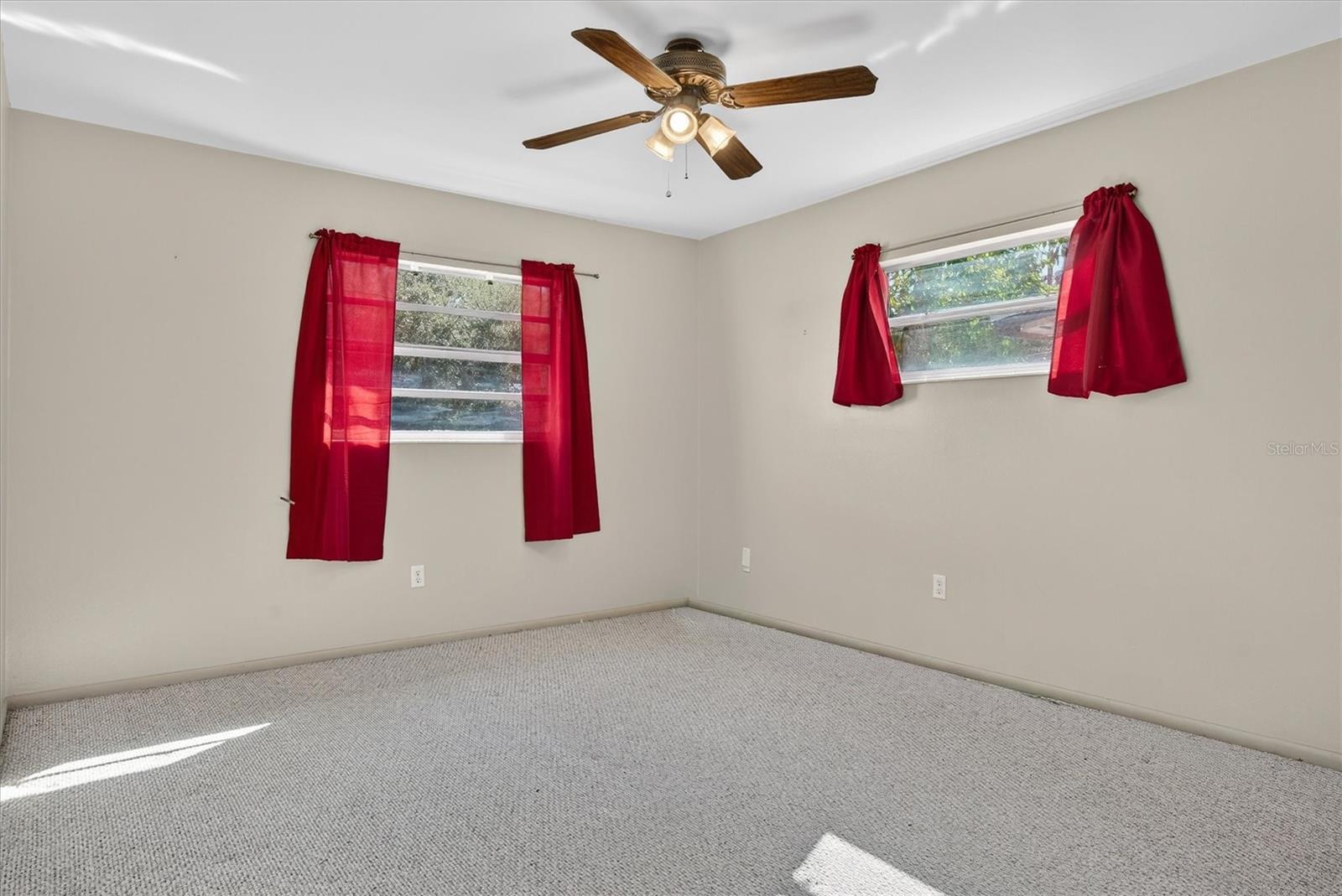 QUEEN ACRES ANNEX - Residential