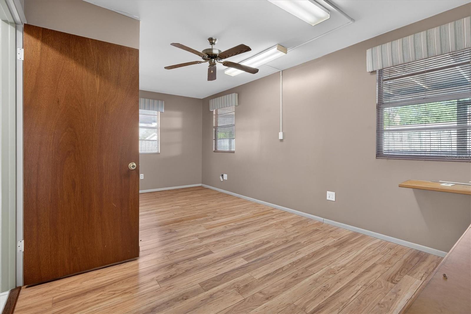 QUEEN ACRES ANNEX - Residential