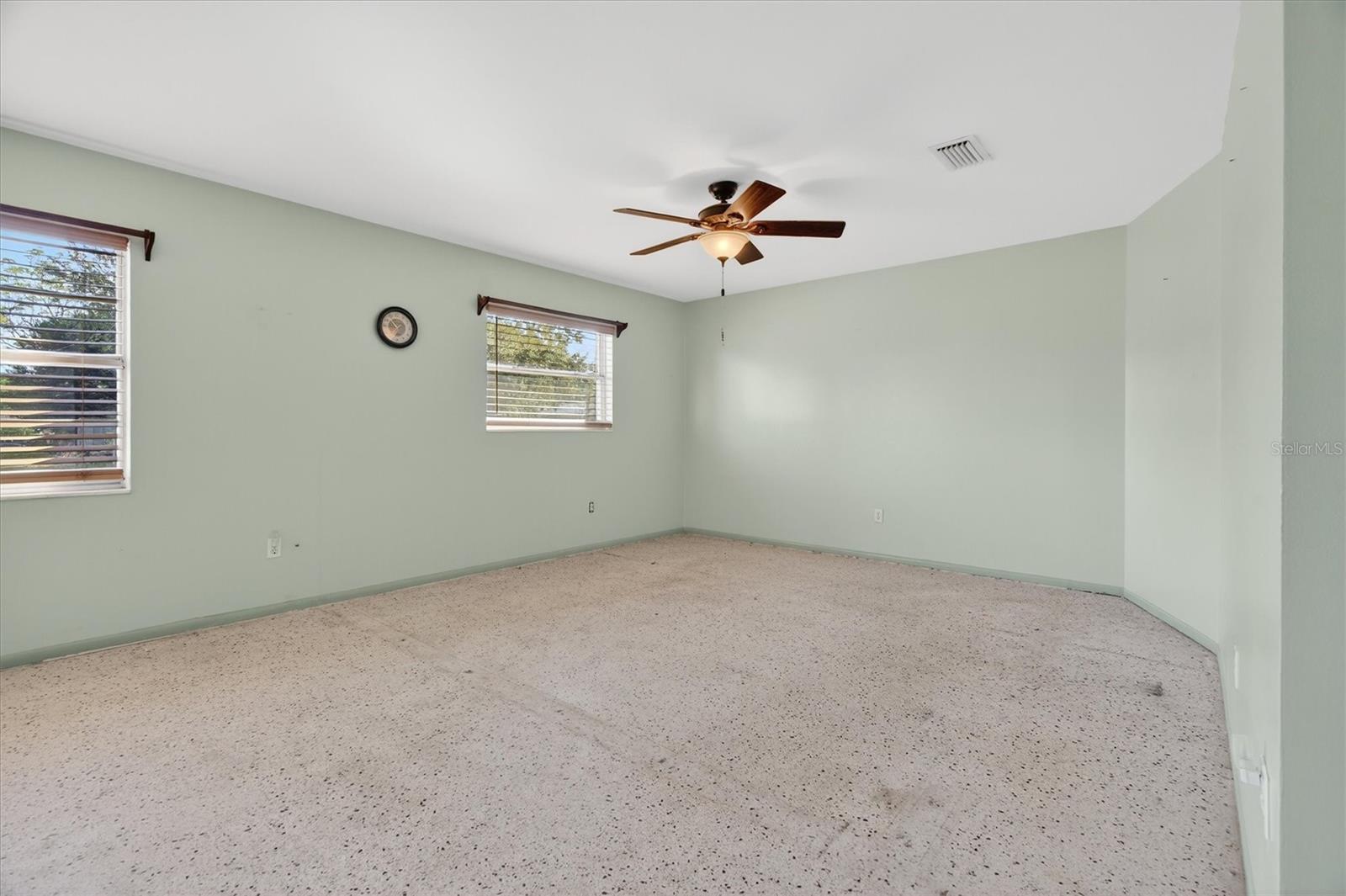 QUEEN ACRES ANNEX - Residential