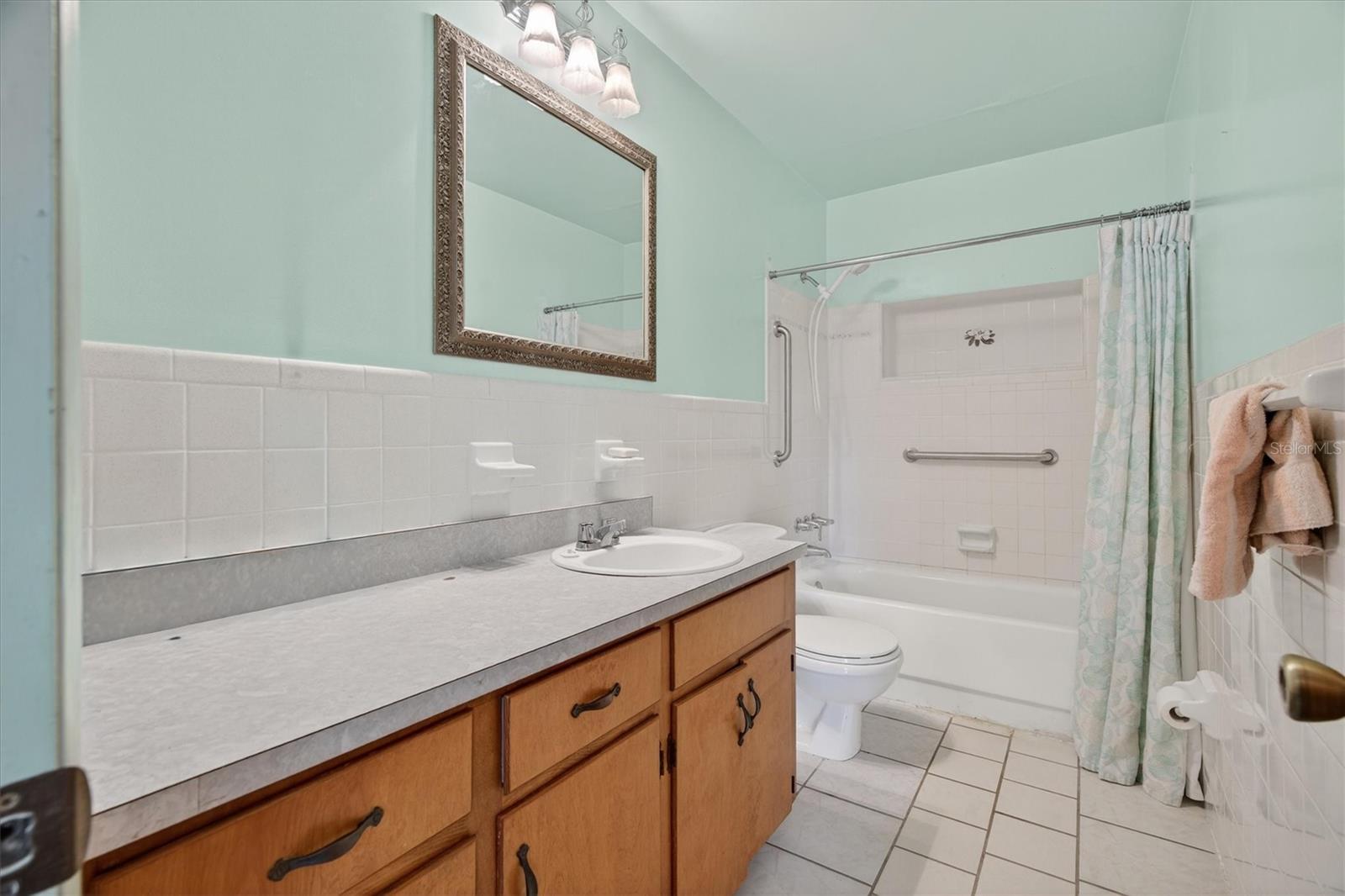 QUEEN ACRES ANNEX - Residential