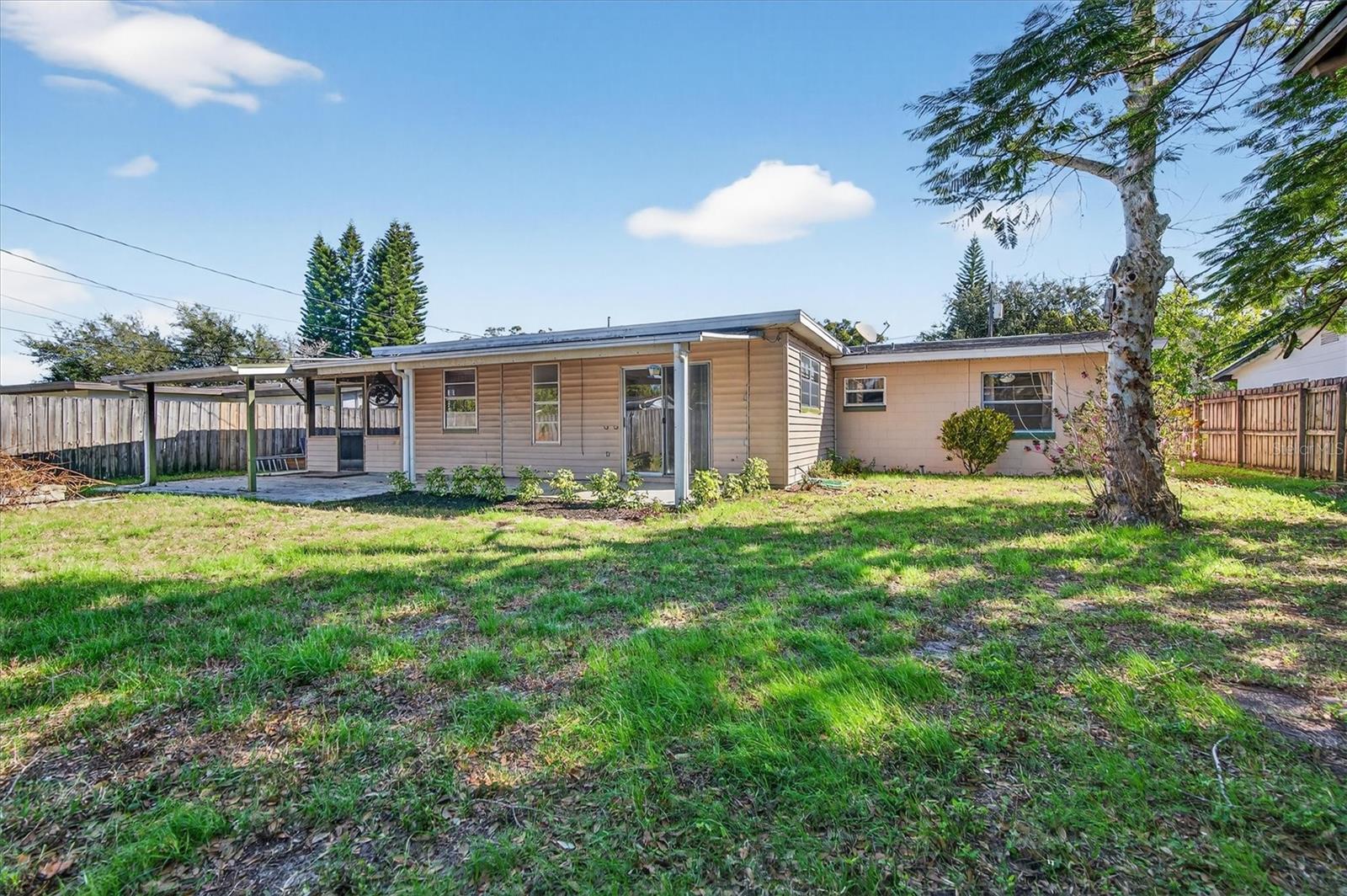 QUEEN ACRES ANNEX - Residential