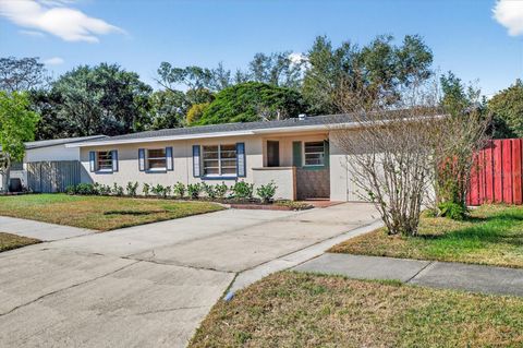 Photo of 1704 Larkin Avenue, Orlando, FL 32812 (MLS # O6375985)