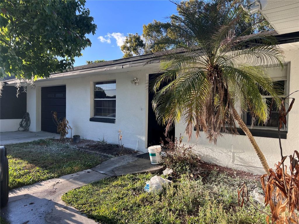 Photo of 727 Wyoming Ave, Saint Cloud, FL 34769 (MLS # S5146238)