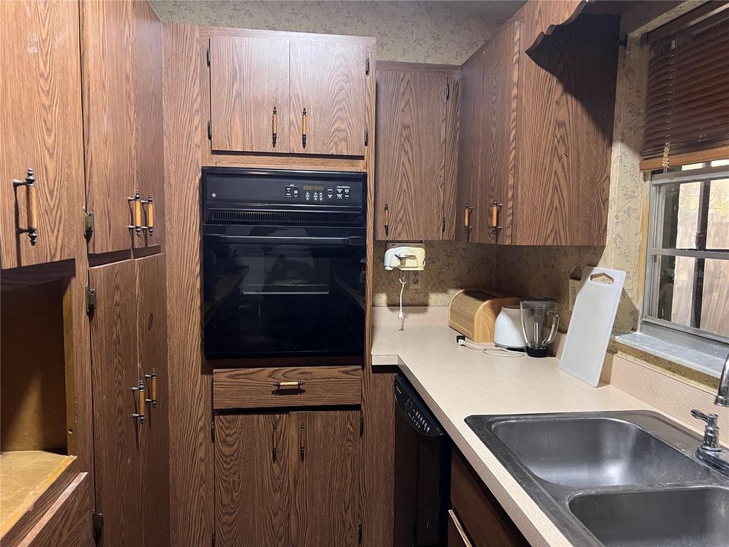 Photo of 727 Wyoming Ave, Saint Cloud, FL 34769 (MLS # S5146238)