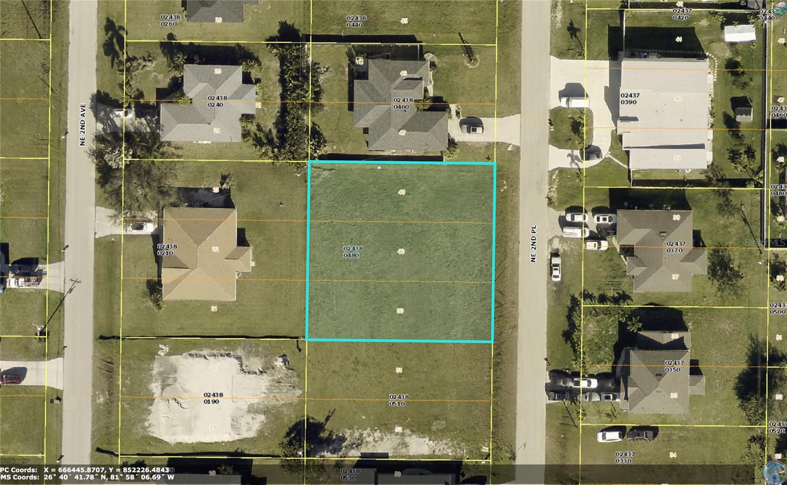Exclusive Opportunity: Spacious Residential Lot in Premier Cape Coral Neighborhood!
Discover the perfect location to build your dream home on this expansive 15,000 sq ft residential lot (120 ft frontage x 125 ft deep) nestled in one of Cape Coral's most desirable neighborhoods. Enjoy peace of mind knowing this premium lot is NOT in a flood zone!
Perfectly positioned, you're just moments away from premier shopping, family-friendly activities, prestigious golf courses, and an exciting nightlife scene. Commuting or weekend getaways are effortless with easy access to I-75.
Added convenience: city water, sewer, and irrigation services are currently being installed by the city, with hookups expected later this year. Don't miss this rare opportunity to secure a prime piece of paradise!