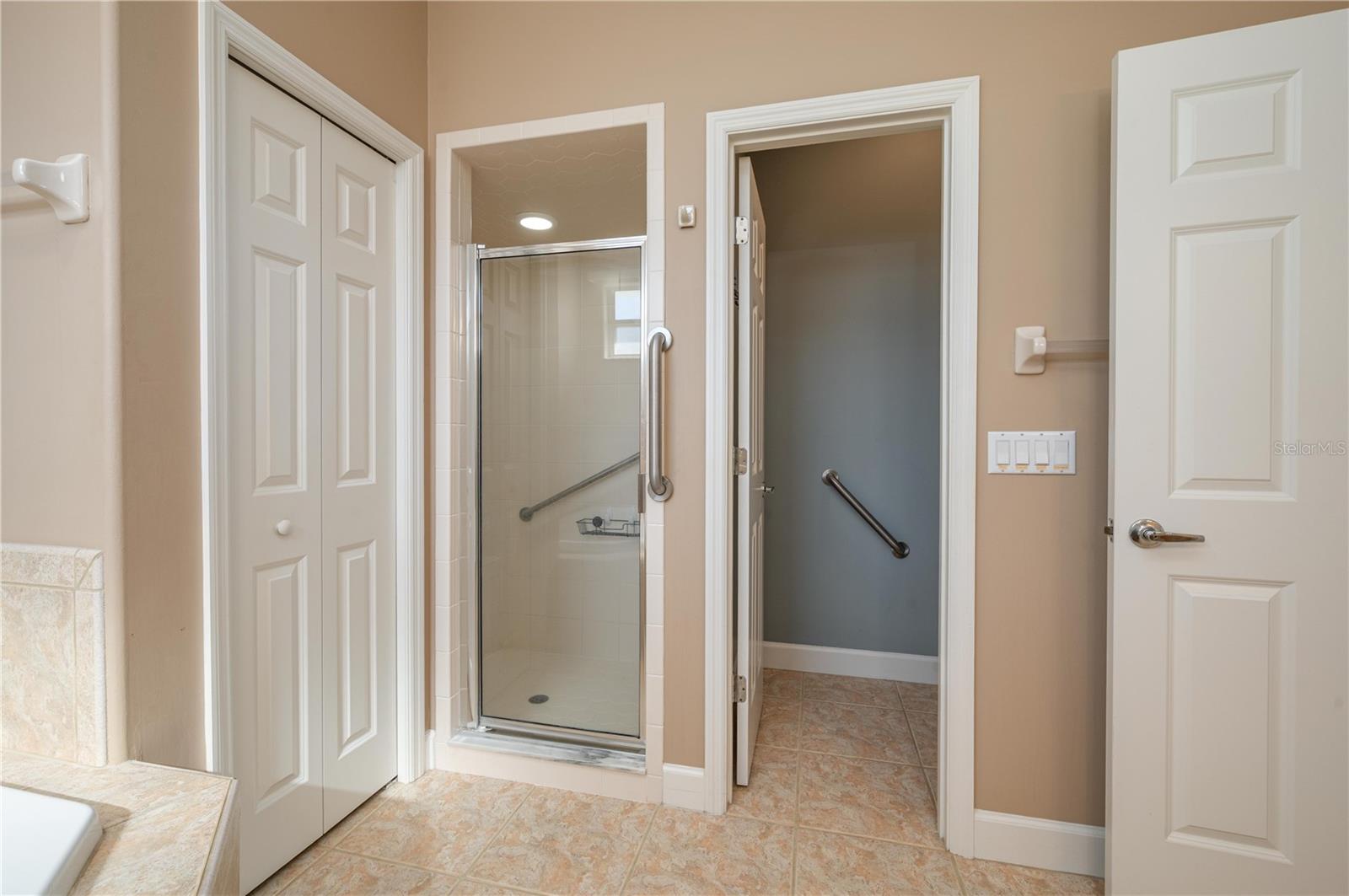 RUBY LAKE PH 04 - Residential