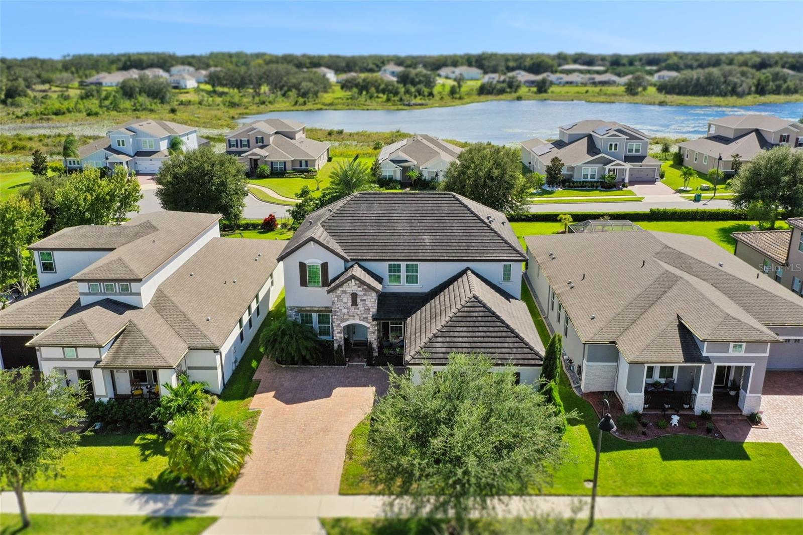 TWINWATERS - Residential