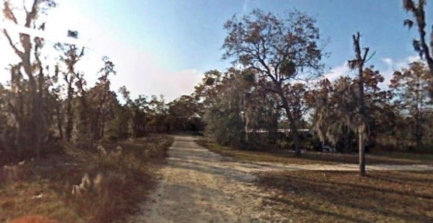 Discover the perfect opportunity to own an affordable piece of Florida land with this residential vacant lot in Levy County (APN# 09362-016-00).
Nestled in a peaceful rural setting, this property offers the flexibility many buyers are looking for—mobile homes are allowed, making it ideal for
a future homestead, seasonal escape, or long-term investment. Enjoy the quiet, spacious surroundings while still being just a short drive from
Williston, Bronson, and everyday conveniences. This is a cash-only purchase, and the buyer will be responsible for all closing costs. Whether
you're looking to build, place a mobile home, or hold as an investment, this versatile parcel offers excellent potential at a great value. (I also
have another one around the corner if interested: Package deal for $12000...APN# 09363-020-00)