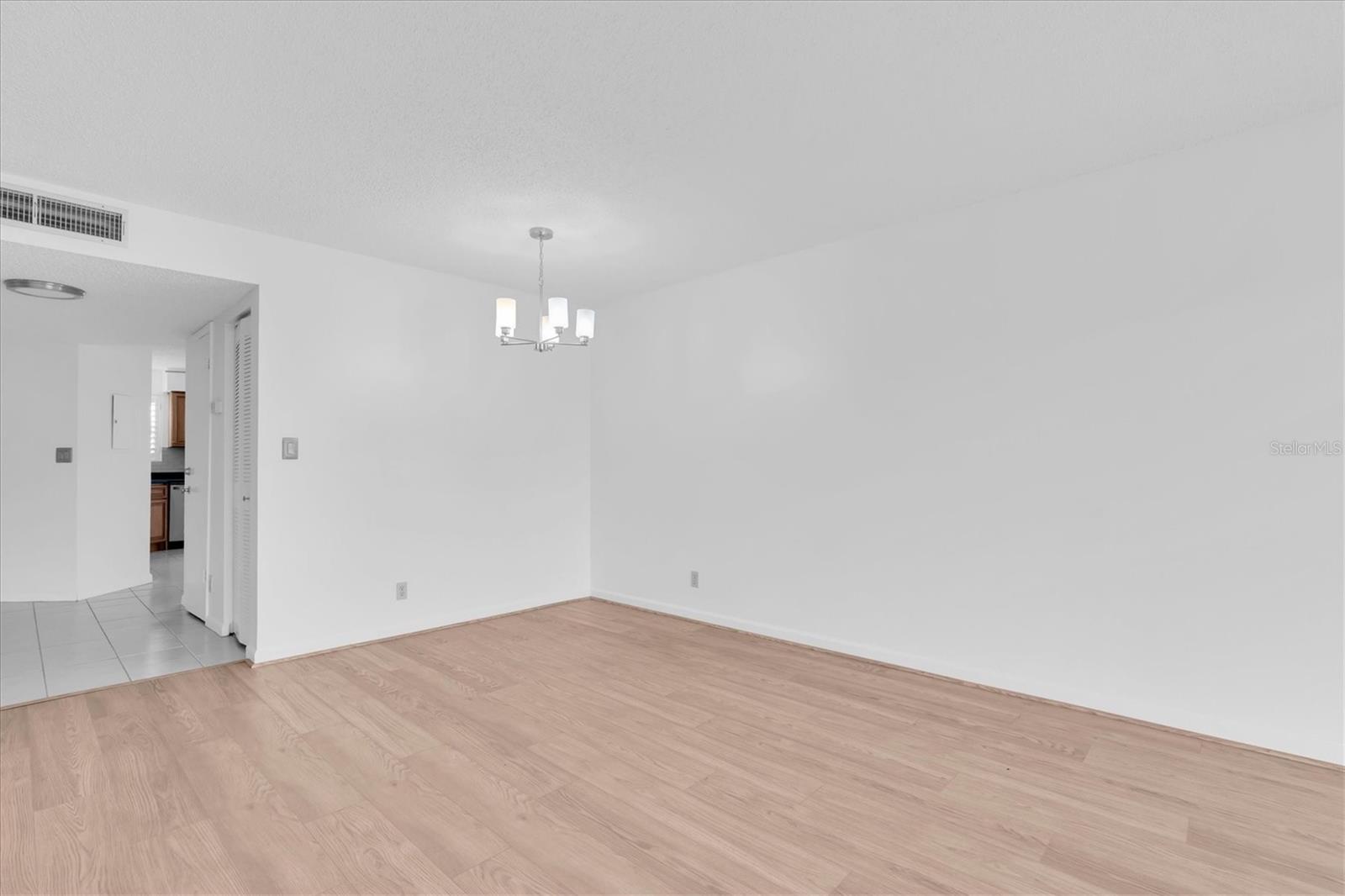 VISTA VERDE WEST - Residential Lease