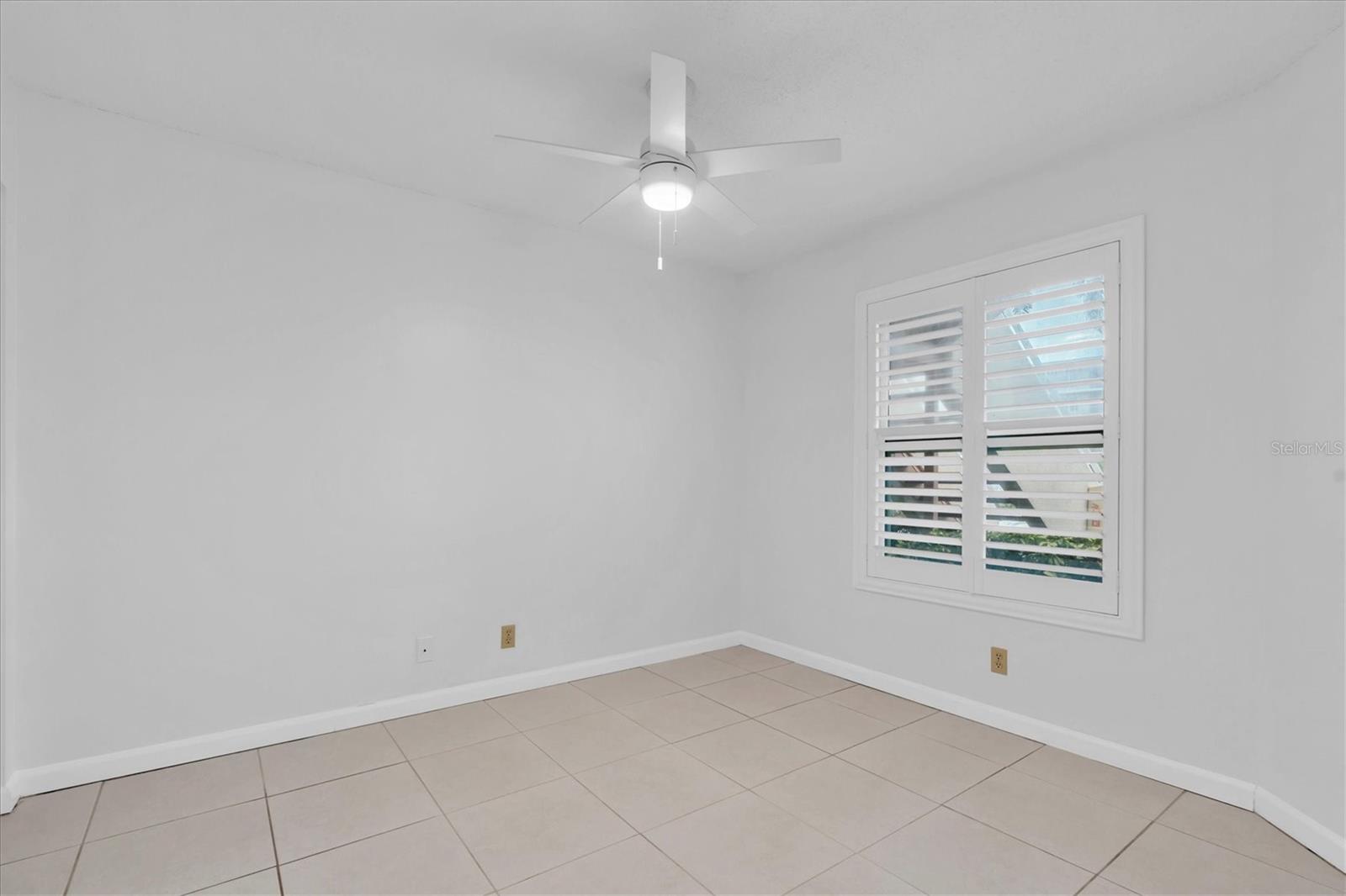 VISTA VERDE WEST - Residential Lease