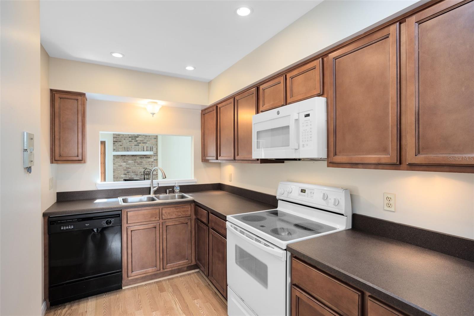 CEDARWOOD VILLAGE 1 - Residential