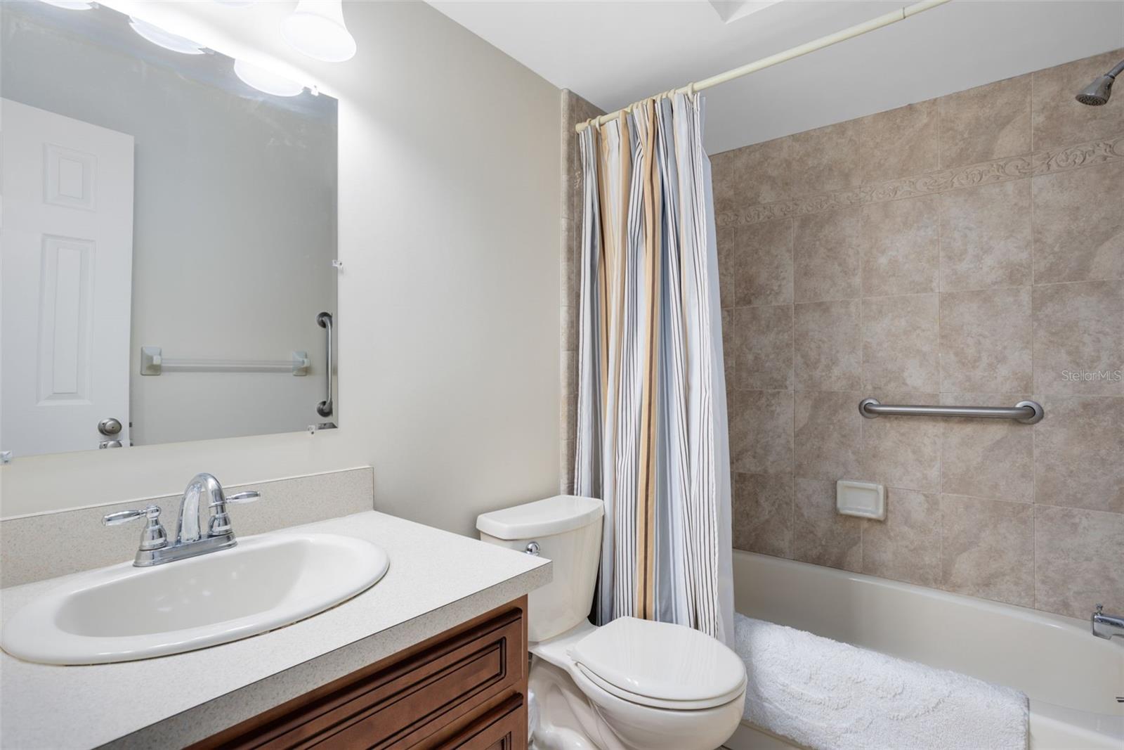 CEDARWOOD VILLAGE 1 - Residential