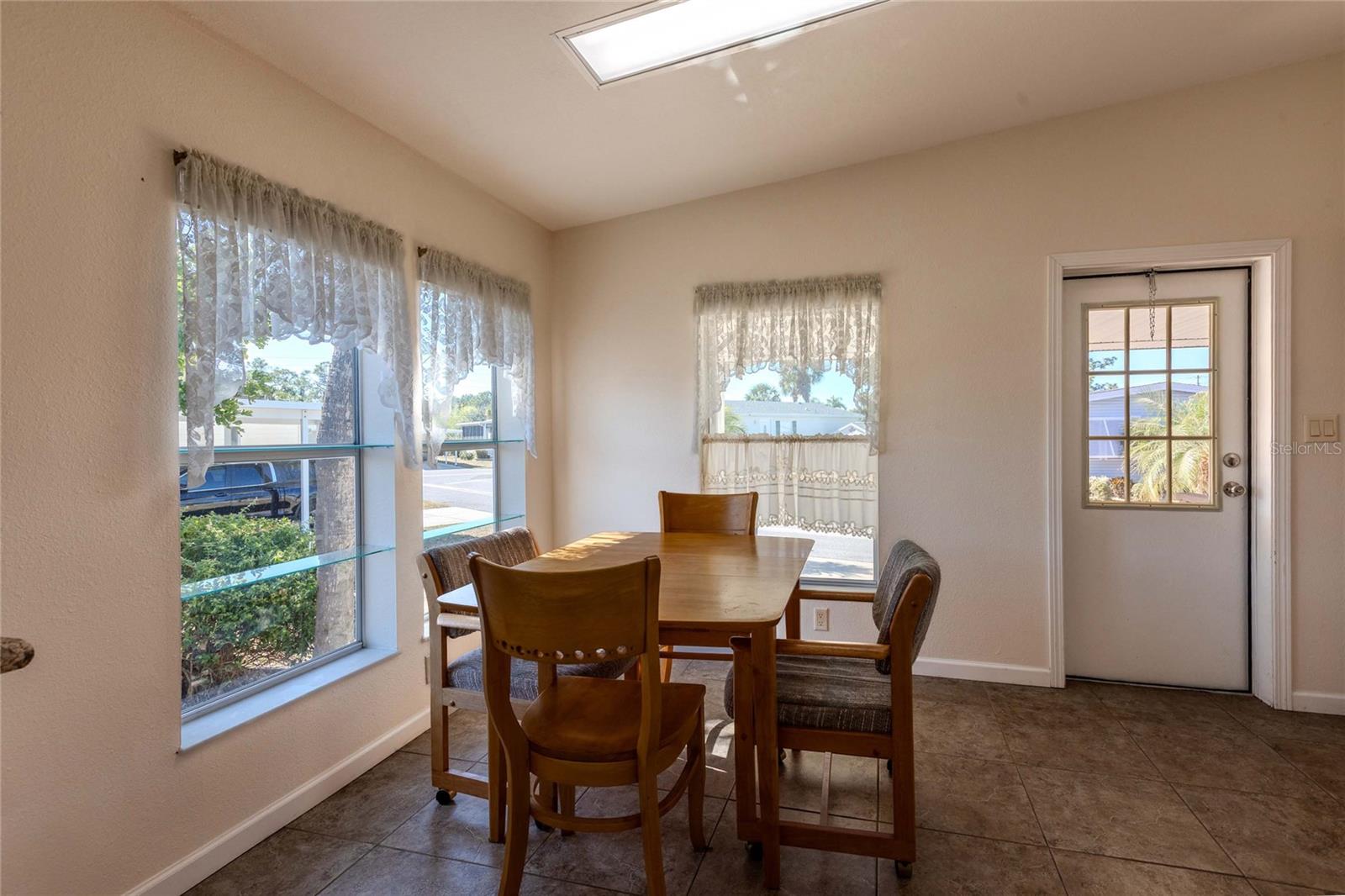 MAPLE LEAF ESTATES - Residential