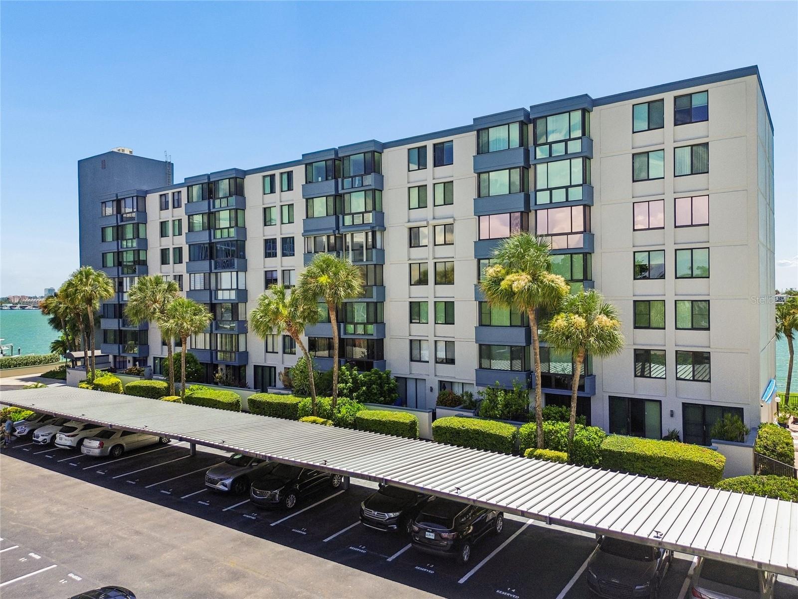 644 ISLAND WAY 405