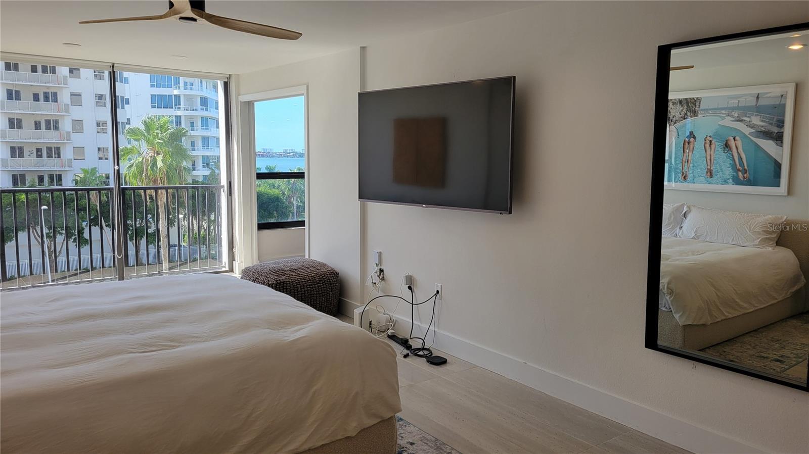 SUNSET TOWERS - Residential Lease