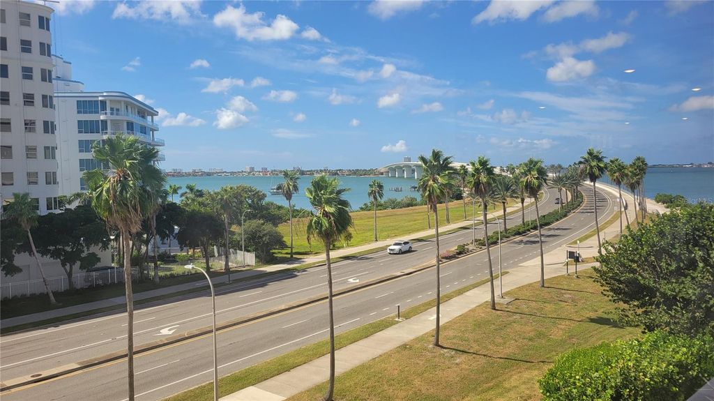 Photo of 11 Sunset Drive #304, Sarasota, FL 34236 (MLS # A4667216)