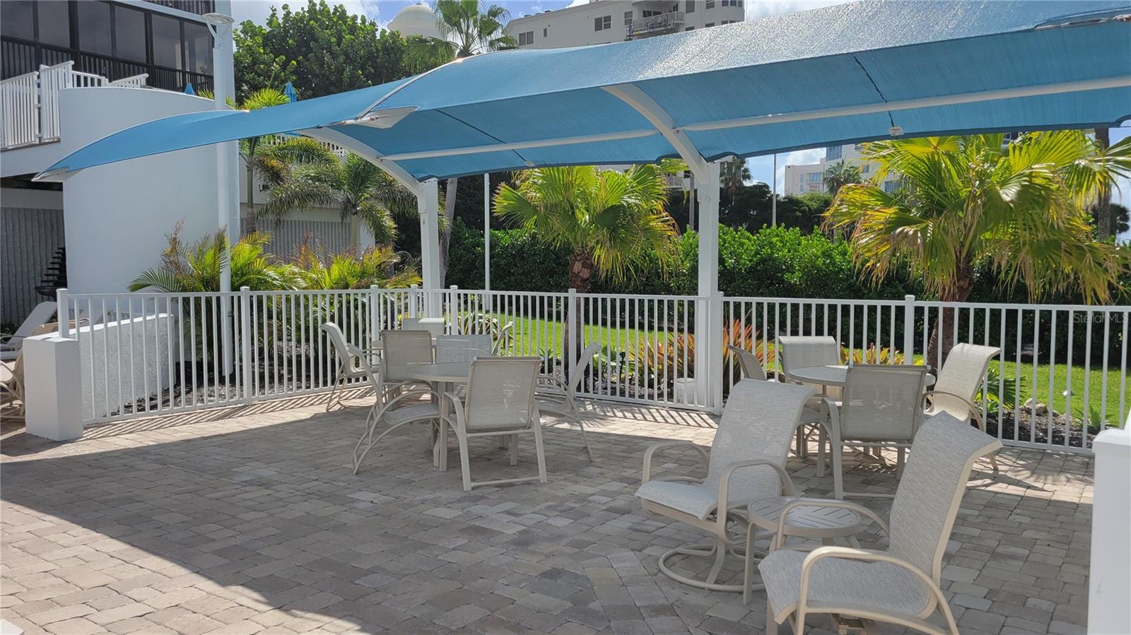 SUNSET TOWERS - Residential Lease