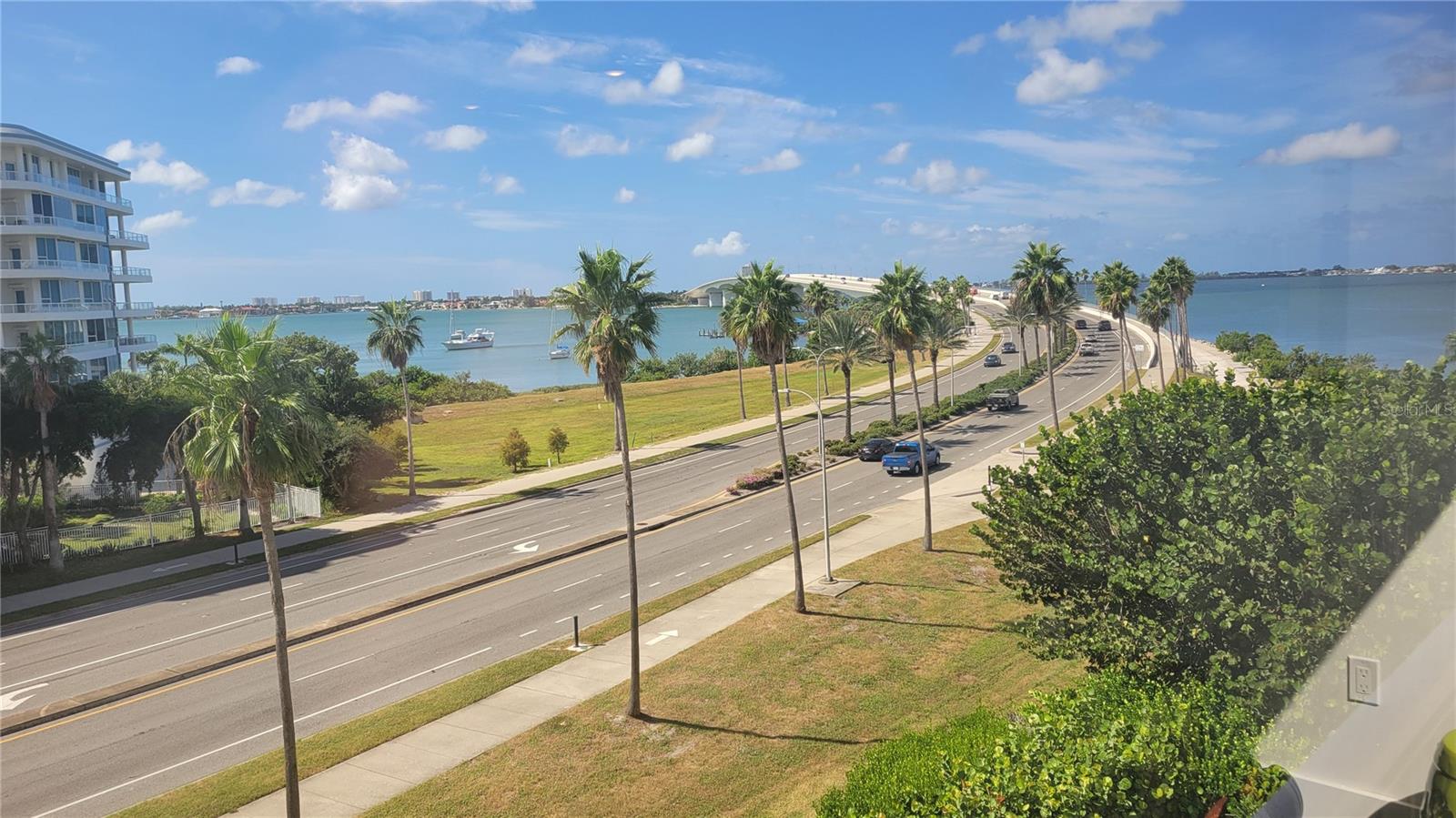 SUNSET TOWERS - Residential Lease