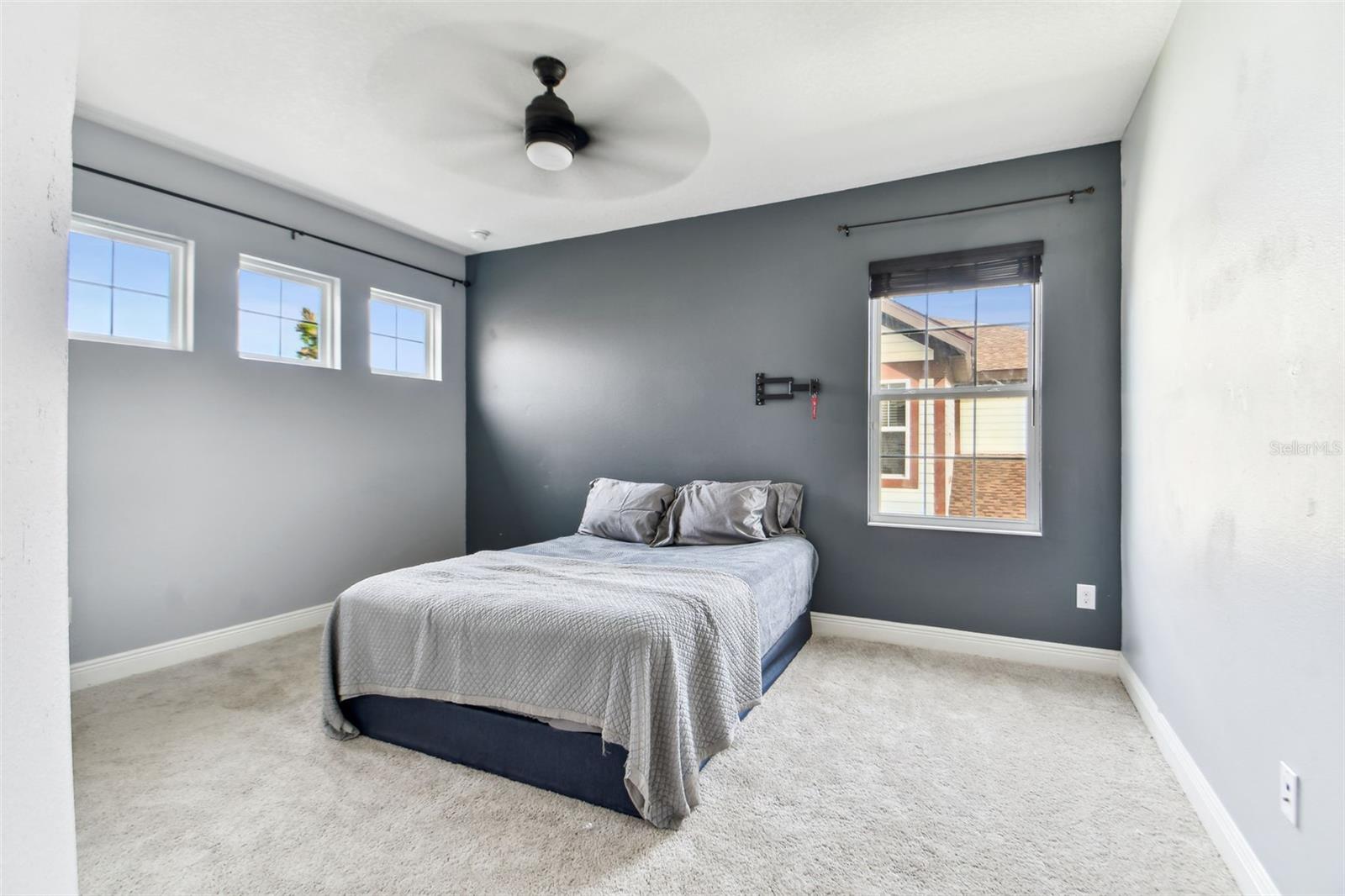 FISHHAWK RANCH WEST PH 1B/1C - Residential