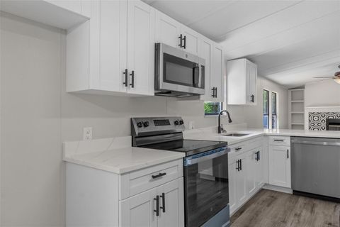 Tiny photo for 2001 S Overview Drive, Lecanto, FL 34461 (MLS # W7885615)