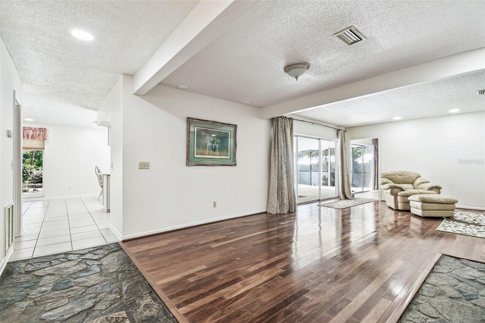 HAMNERS W E RIDGE ACRES - Residential