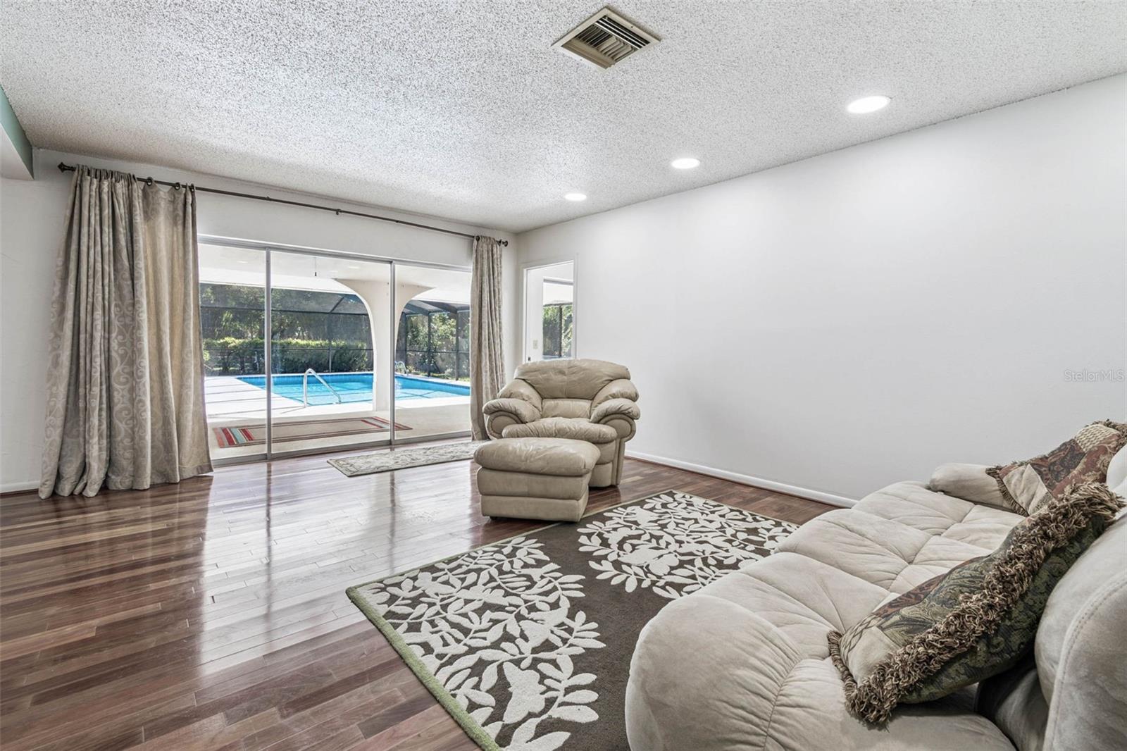 HAMNERS W E RIDGE ACRES - Residential