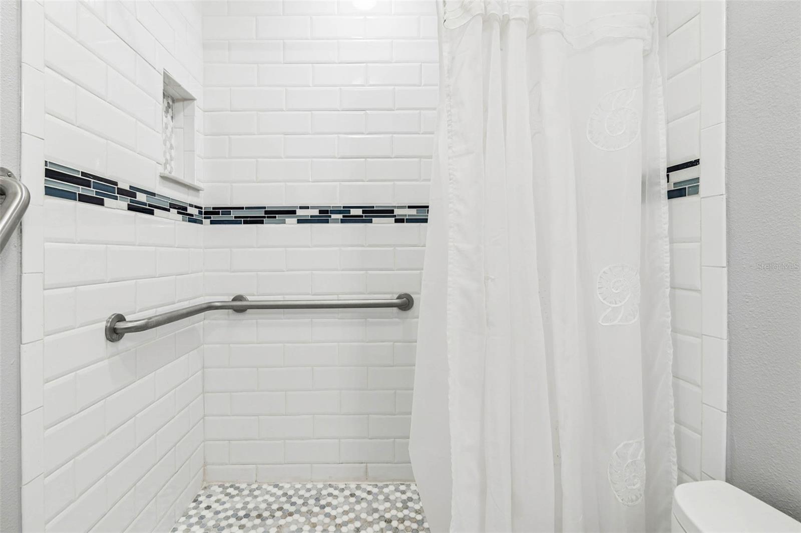 HAMNERS W E RIDGE ACRES - Residential