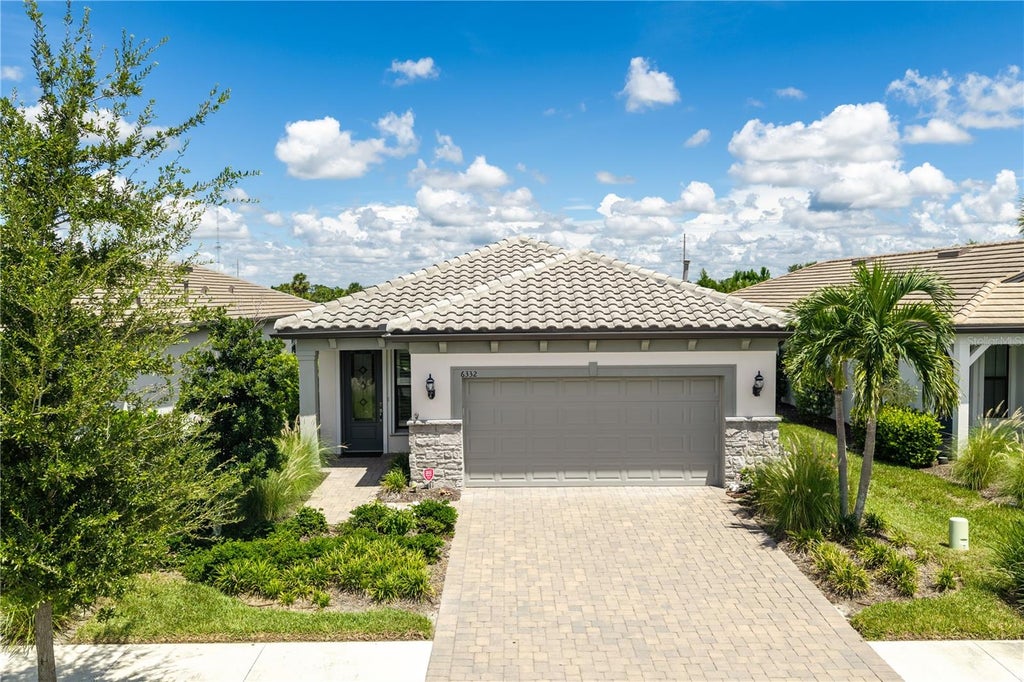 Photo of 6332 Winding Pine Drive, Nokomis, FL 34275 (MLS # A4704490)