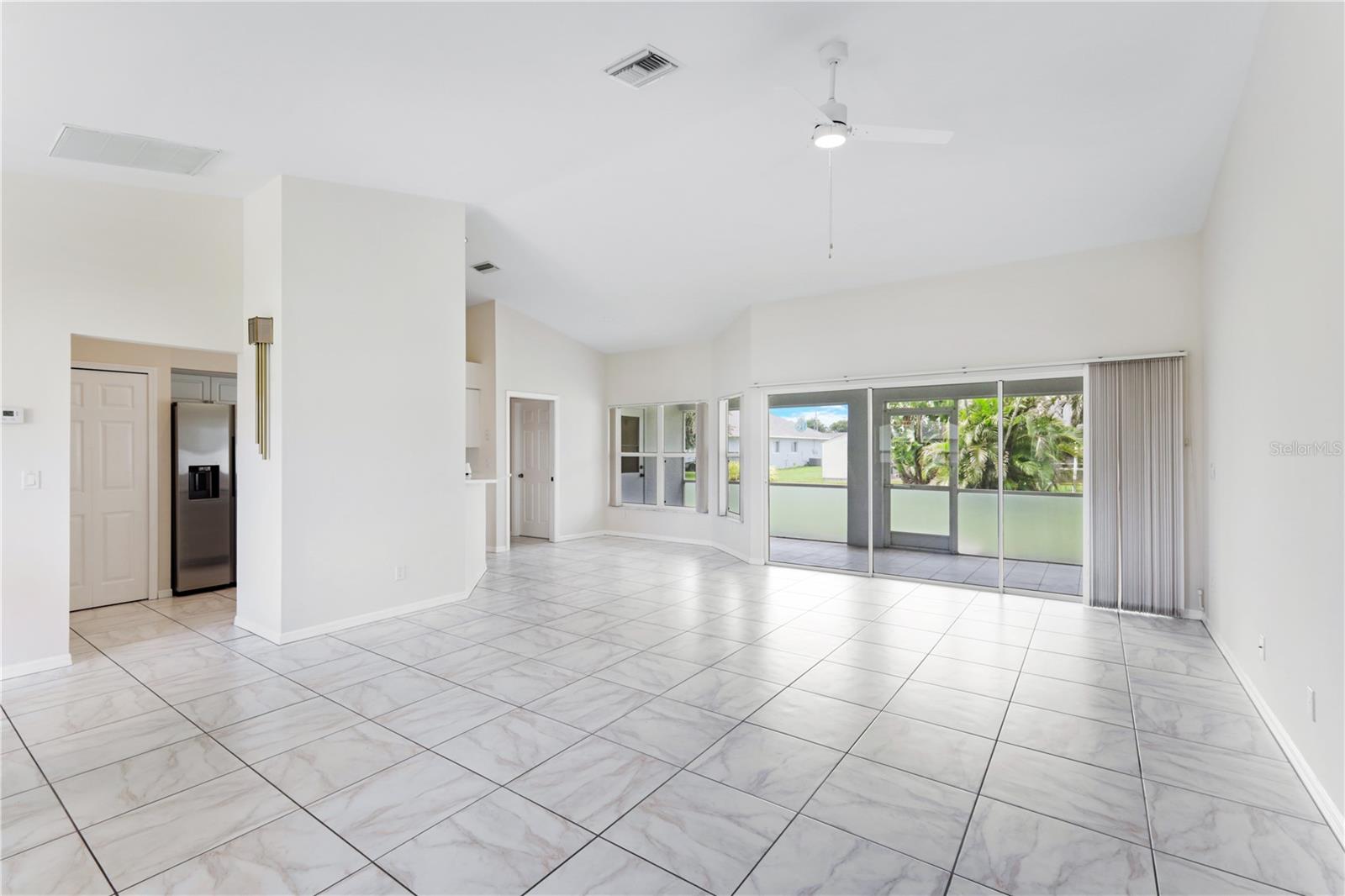 204 SE 19TH TERRACE