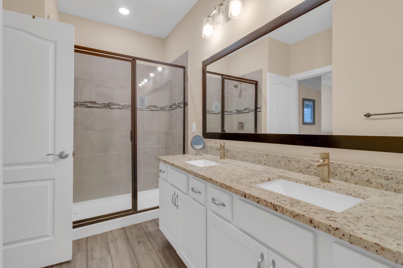 REUNION VILLAGE - Residential