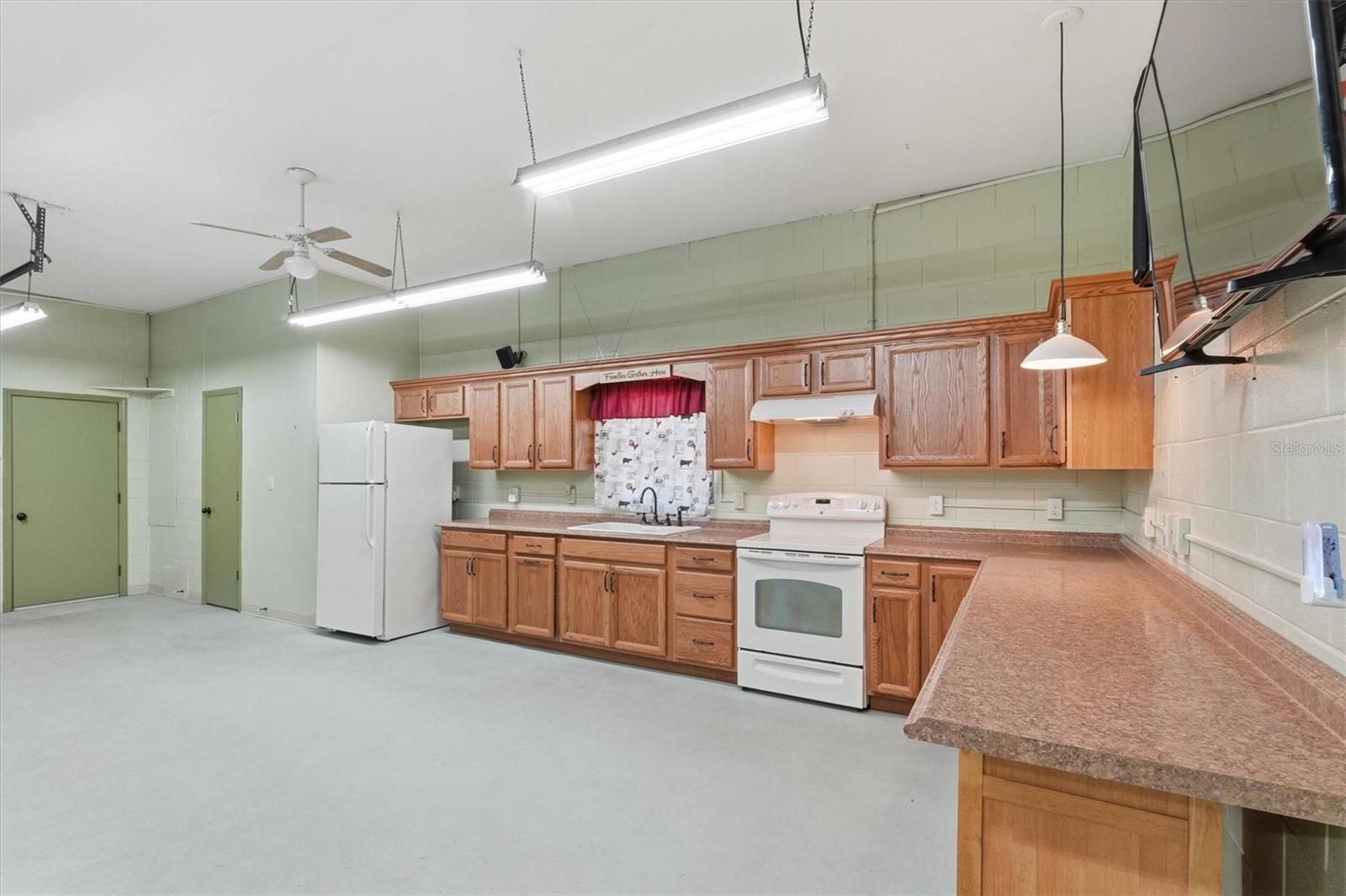 CURRY LAND SUB - Residential