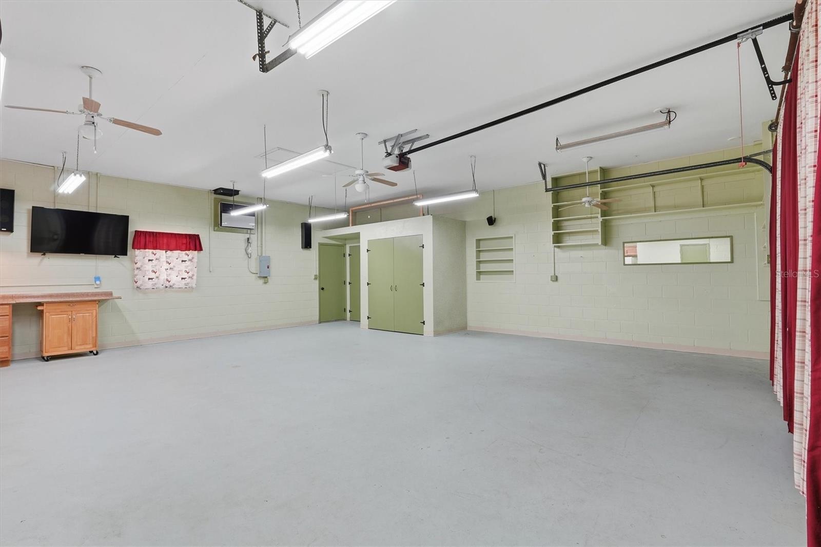 CURRY LAND SUB - Residential