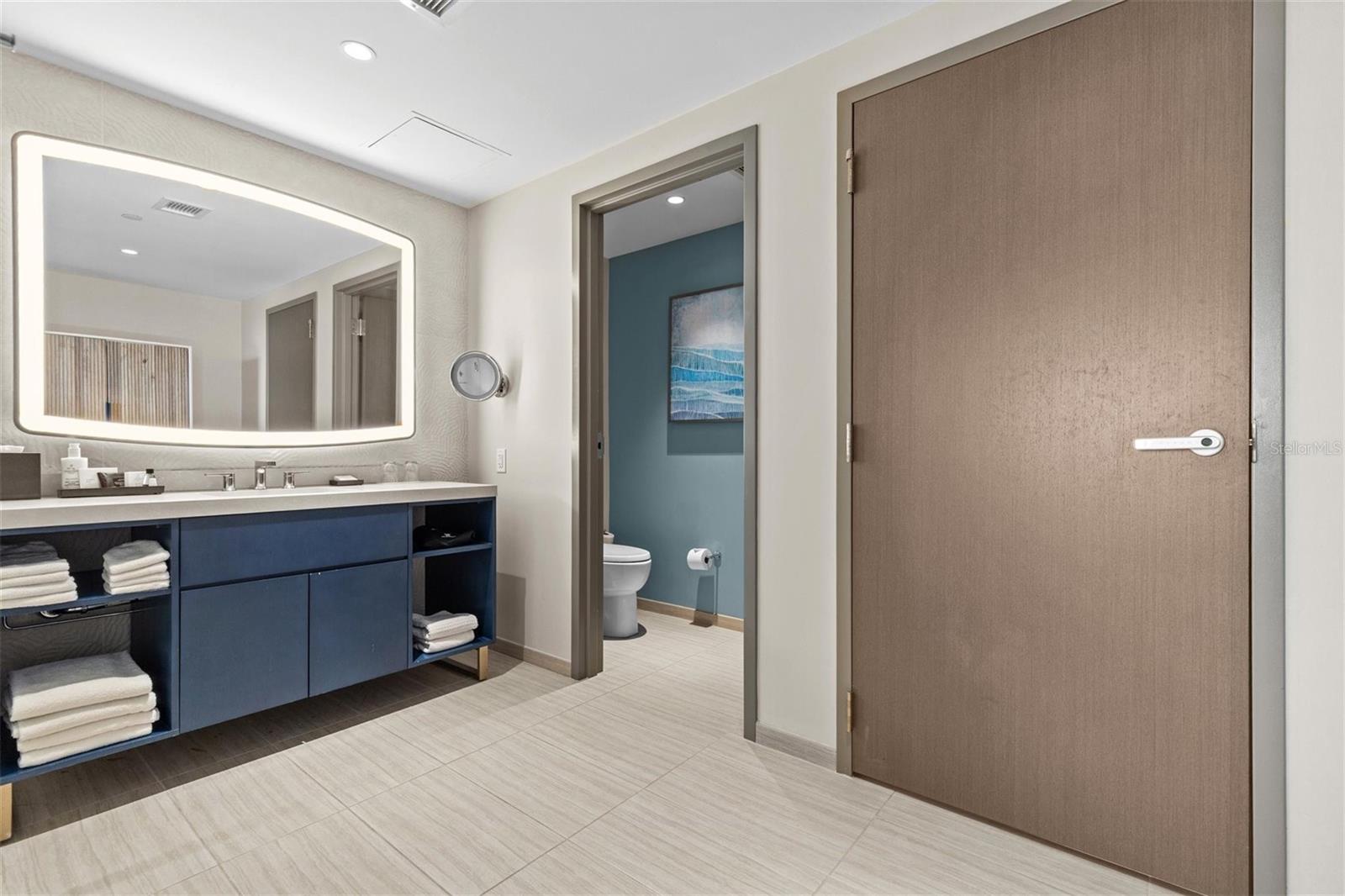 ENCHANTMENT CLEARWATER BEACH HOTEL CONDO - Residential