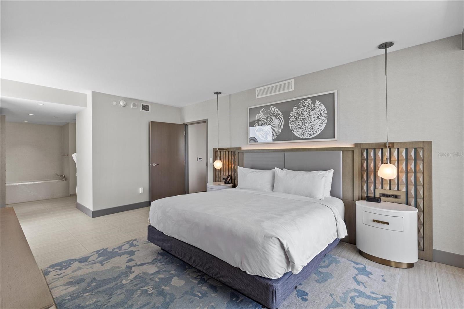 ENCHANTMENT CLEARWATER BEACH HOTEL CONDO - Residential