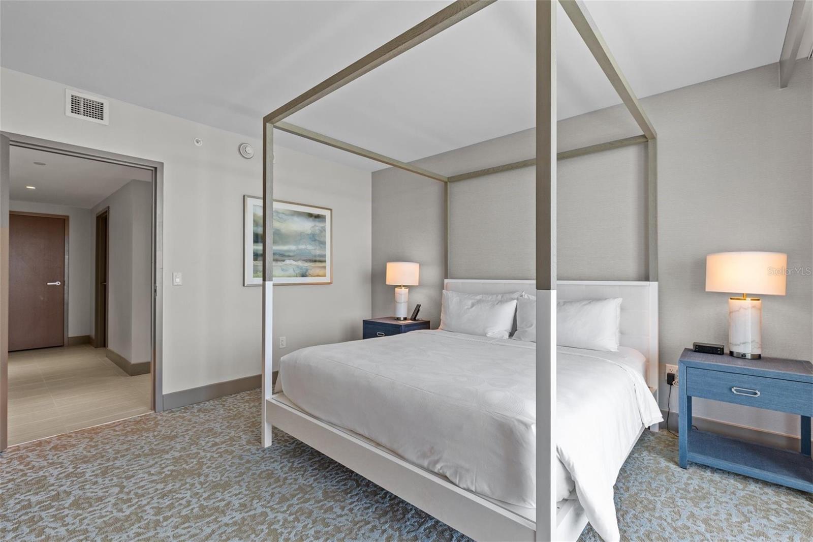 ENCHANTMENT CLEARWATER BEACH HOTEL CONDO - Residential