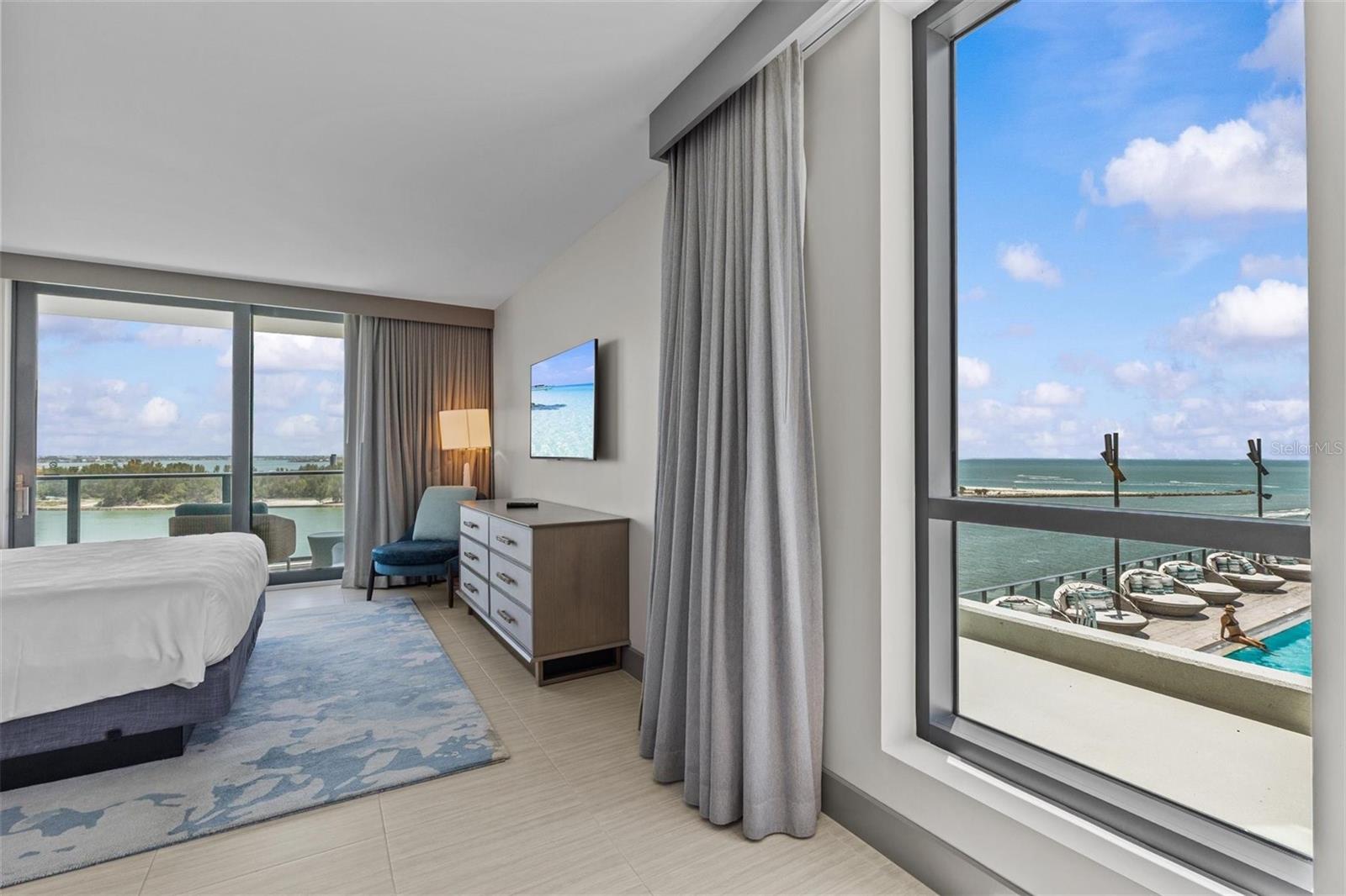ENCHANTMENT CLEARWATER BEACH HOTEL CONDO - Residential