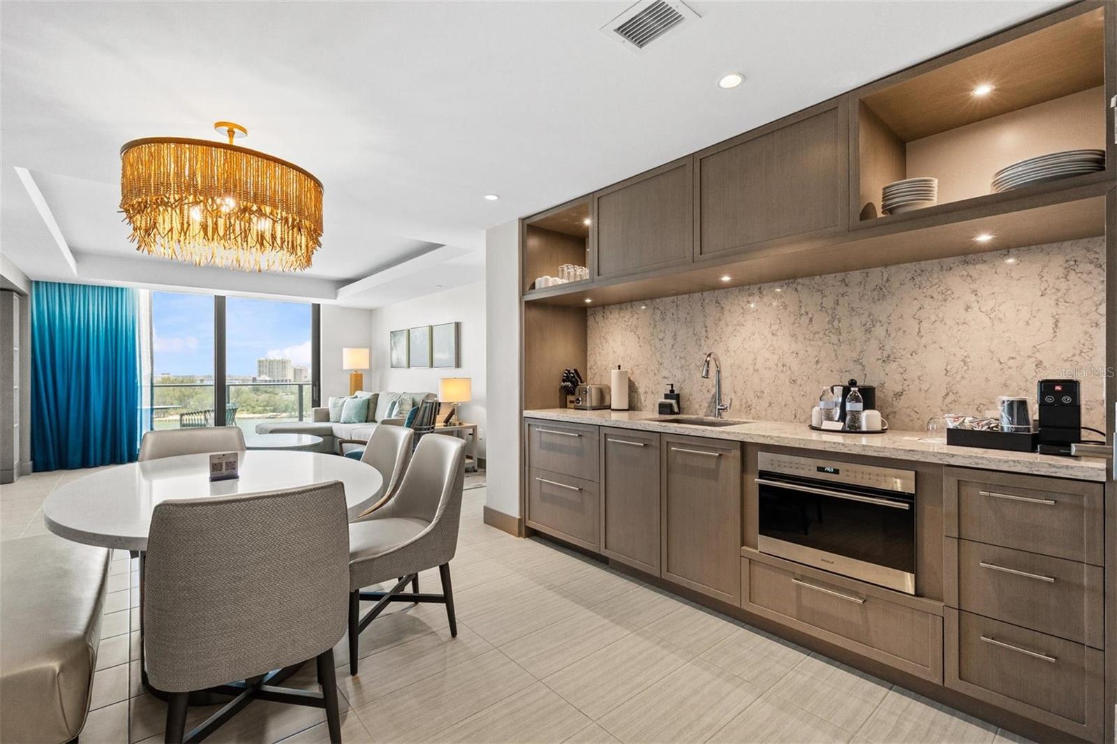 ENCHANTMENT CLEARWATER BEACH HOTEL CONDO - Residential