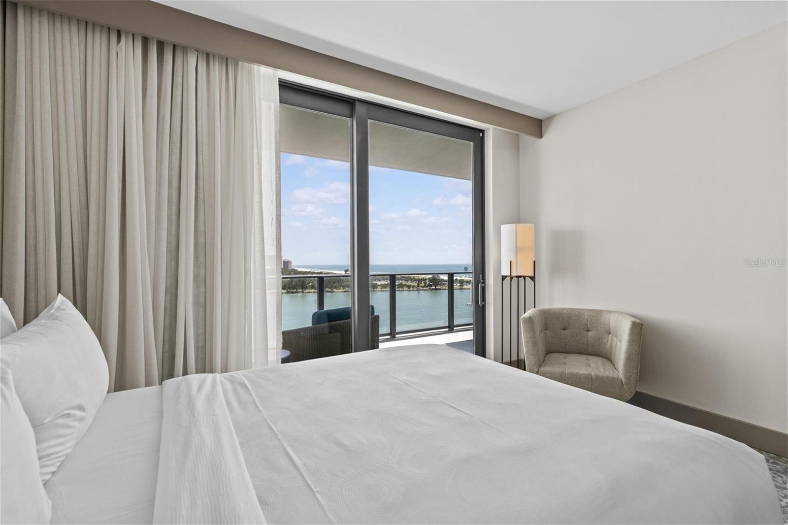 ENCHANTMENT CLEARWATER BEACH HOTEL CONDO - Residential