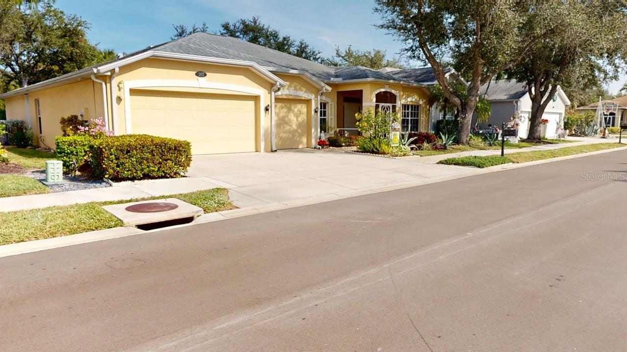 PEBBLEBROOKE LAKES - Residential