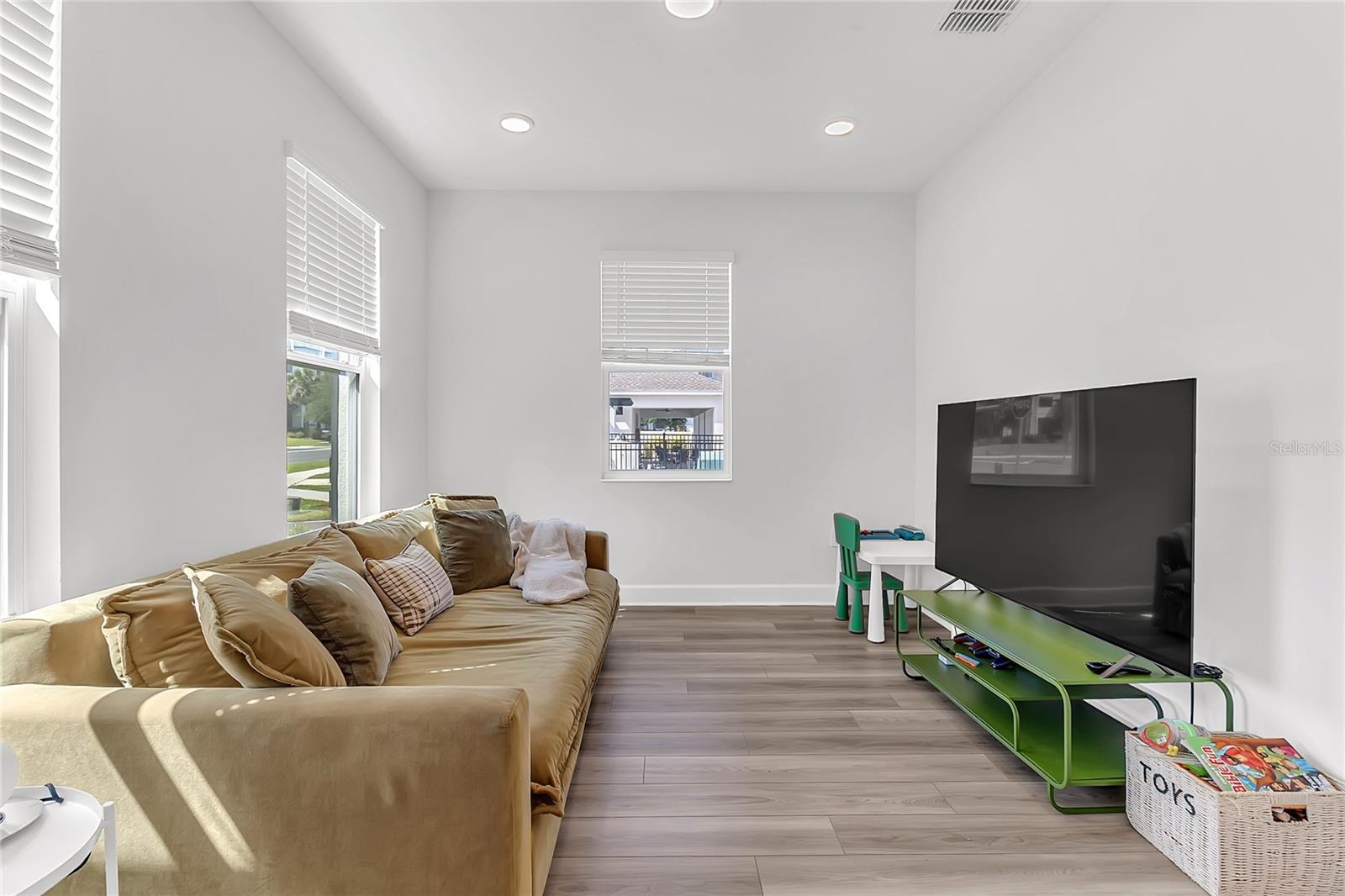 TRIBUTE/OVATION - Residential