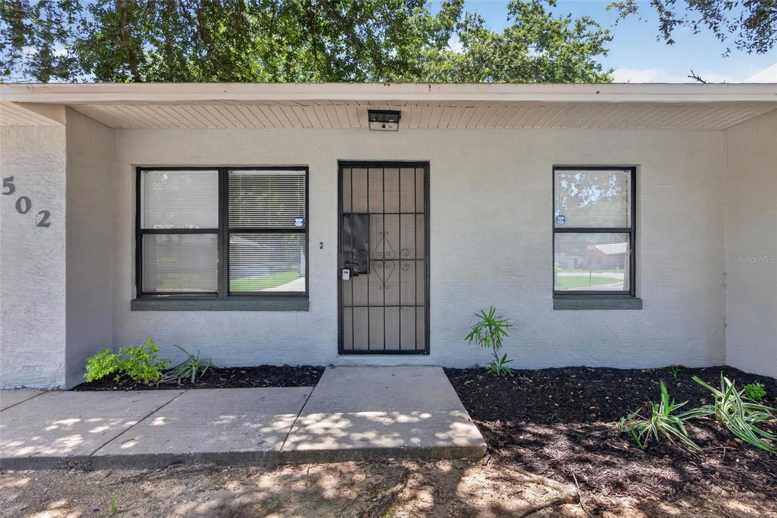 502 LOOMIS TRAIL
