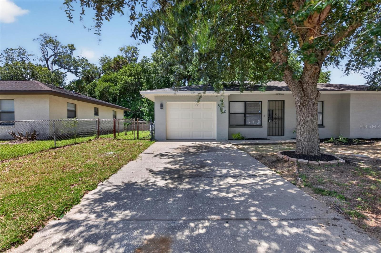 502 LOOMIS TRAIL