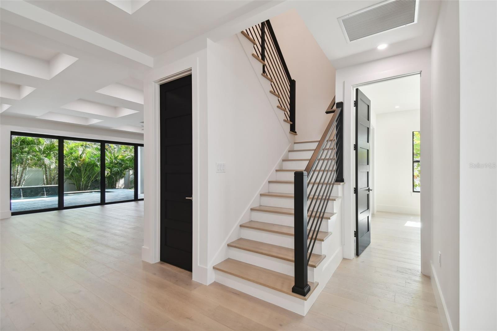 AZEELE PK - Residential