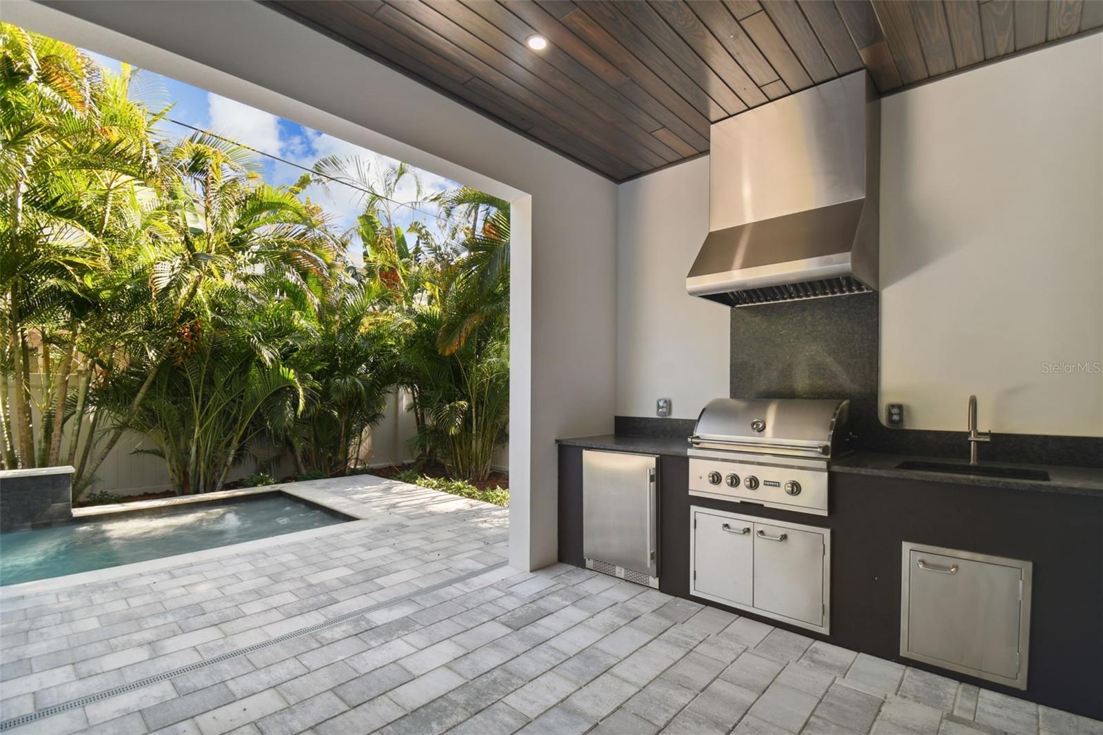 AZEELE PK - Residential