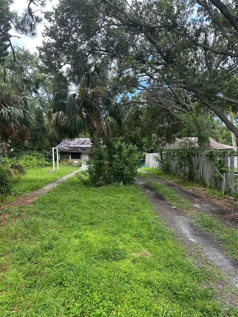 802 34TH AVENUE S ST PETERSBURG FL 33705