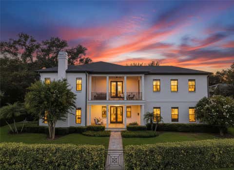 Photo of 2305 S Bendelow Trail, Tampa, FL 33629 (MLS # TB8537839)