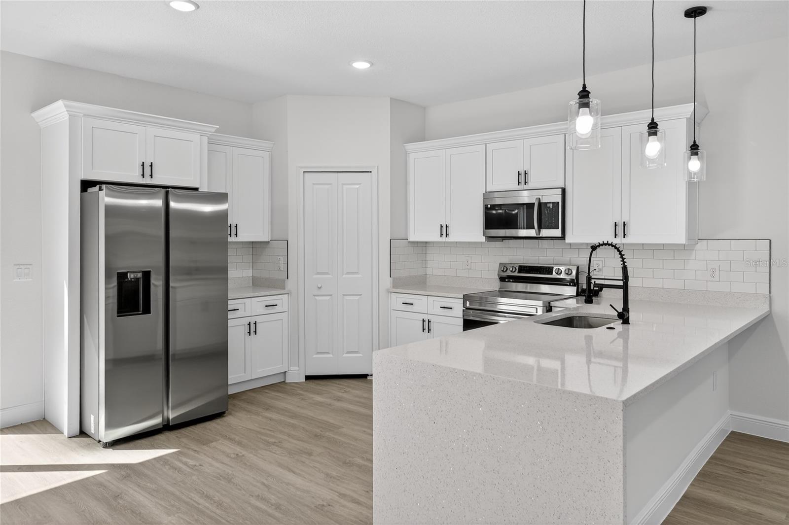 9690 N CORTLANDT DRIVE