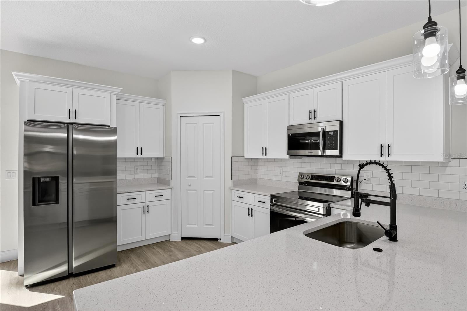 9690 N CORTLANDT DRIVE