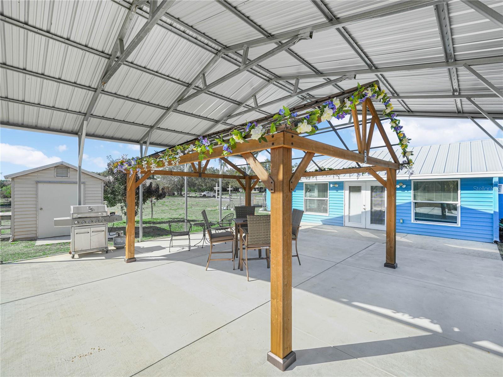 WALK IN WATER LAKE ESTATES PH 03 - Residential