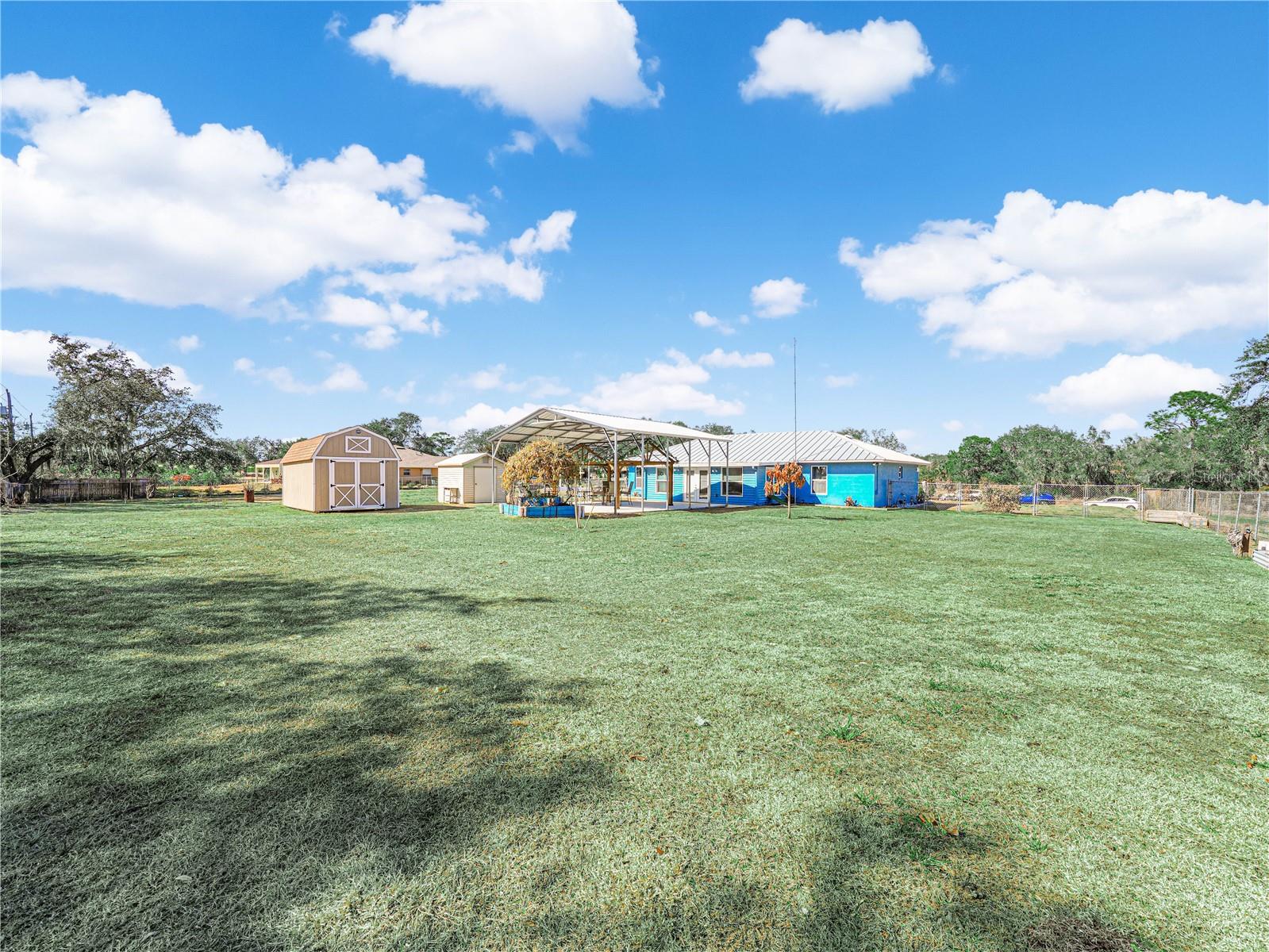 WALK IN WATER LAKE ESTATES PH 03 - Residential